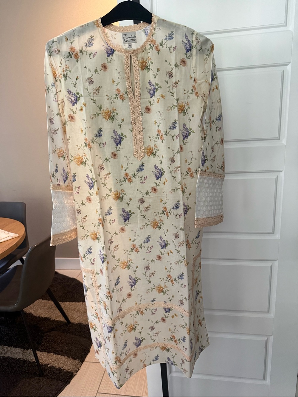 Cream Floral Long-Sleeve Midi Dress with Lace Trim